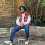 Ammy Virk Instagram - Beauty begins the moment you decide to be yourself ❤️
