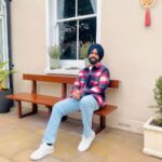 Ammy Virk Instagram - "We're all a little weird. And life is a little weird. And when we find someone whose weirdness is compatible with ours, we join up with them and fall into mutually satisfying weirdness and call it love -true love."