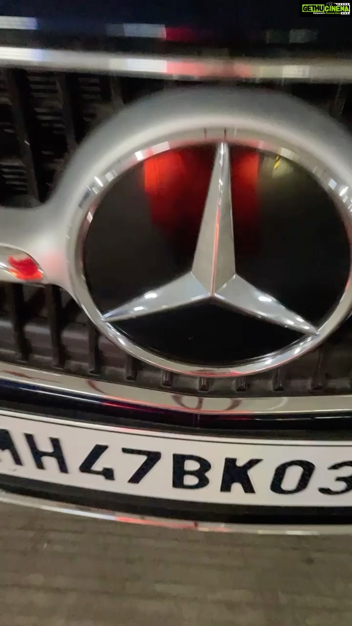 Amrapali Gupta Instagram - Finally after 15 years going for dinner with my pati dev in our new Merc 💃💃💃#mercedes #mercedescclass #merc #mumbaifood #dinner #red #car