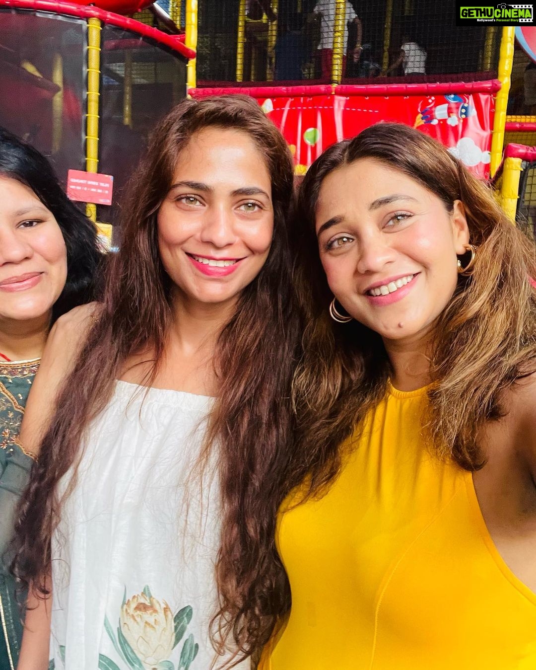 Amrapali Gupta Instagram - Party continued to d next day , that is todayπππ