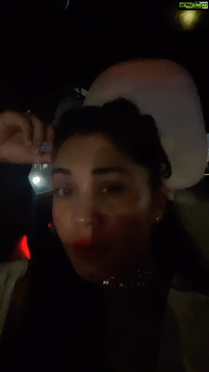 Amrapali Gupta Instagram - Super fast banaya hai #party #birthday #car #travlling