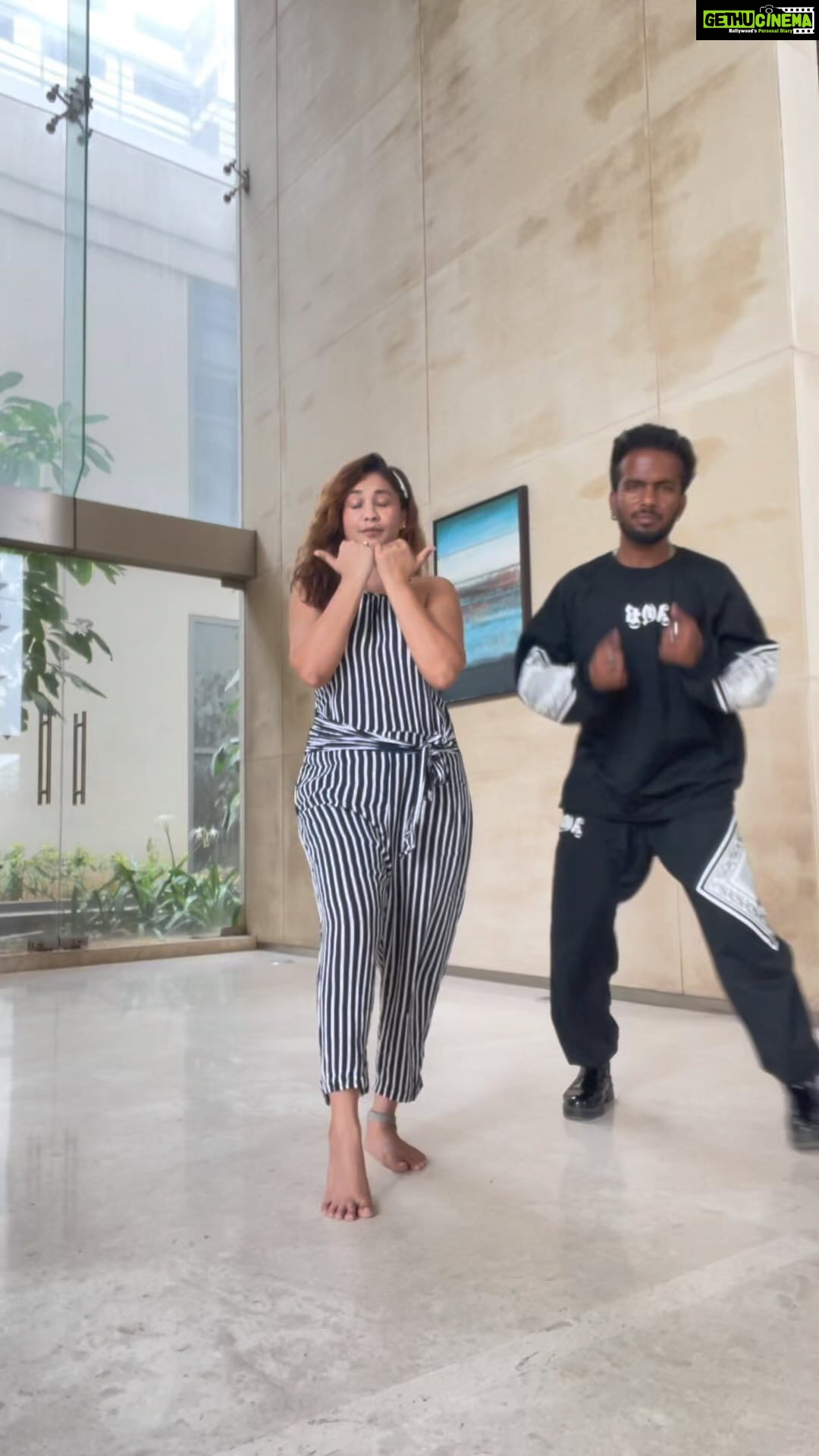 Amrapali Gupta Instagram - Not know d meaning #songs