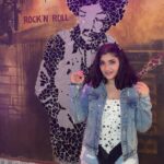 Ananya Agarwal Instagram - ✨awkwardly perfect✨