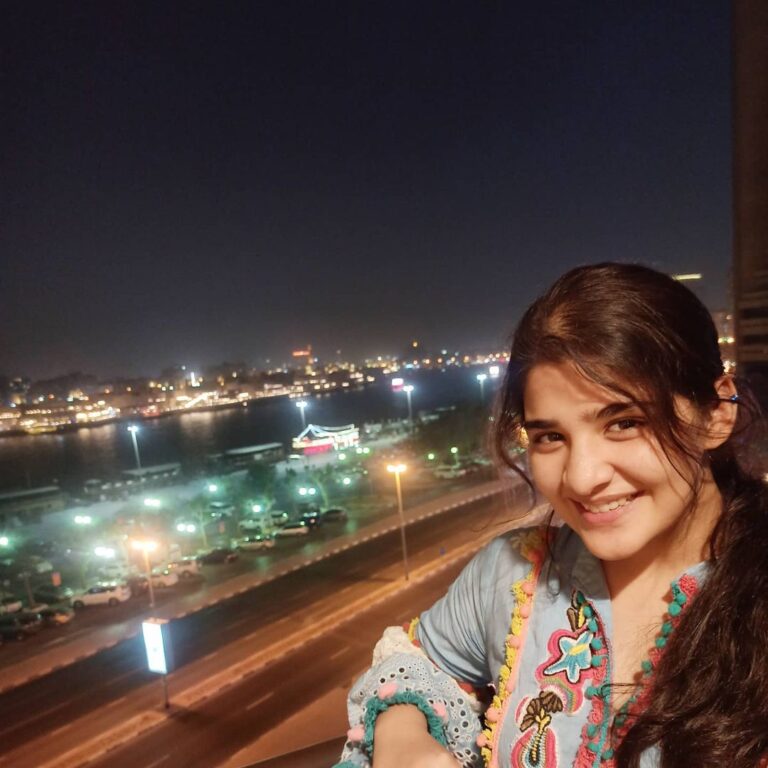 Ananya Agarwal Instagram - Happiness when you are finally coming back home... Dubai, United Arab Emirates