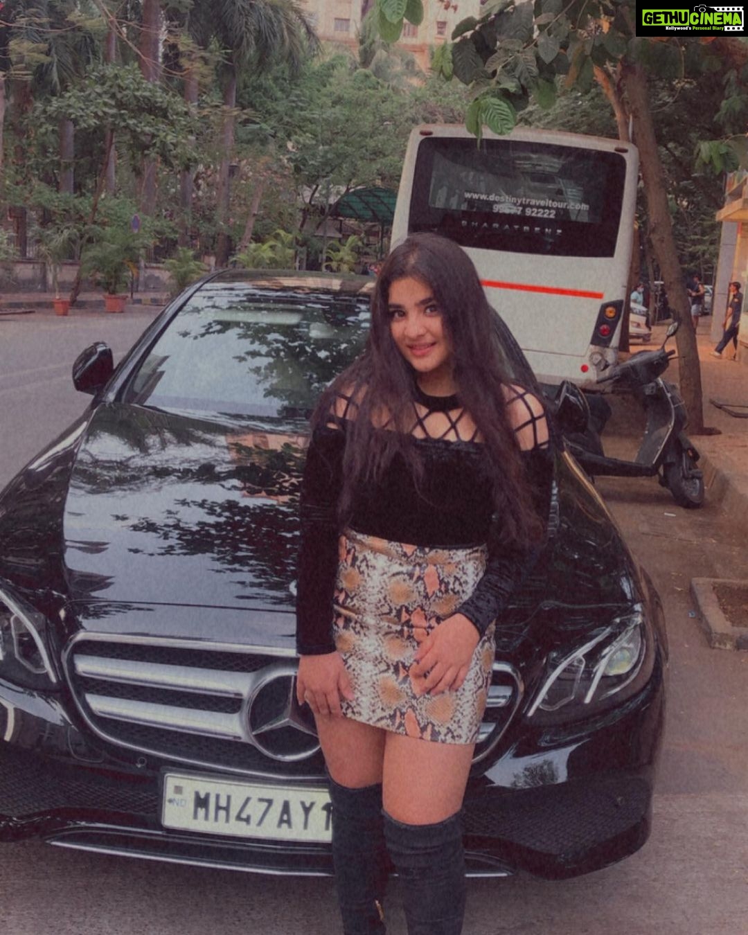 Ananya Agarwal Instagram - keep looking where the light pours in