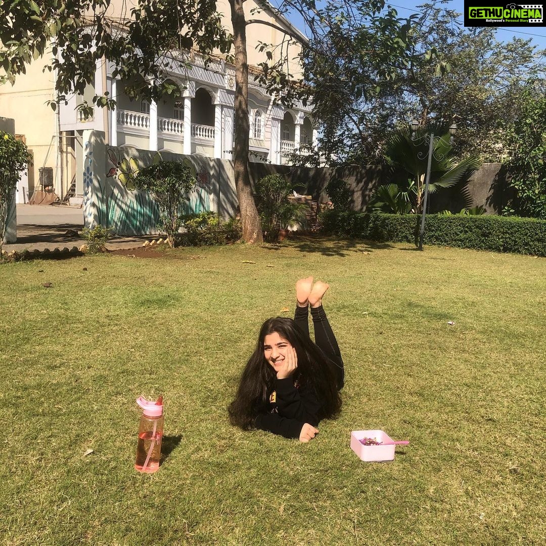 Ananya Agarwal Instagram - sunshine mixed with a little hurricane 🌤