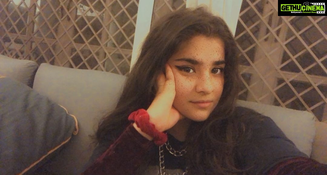 Ananya Agarwal Instagram - it’s been a while since i last posted a random selfie🖤