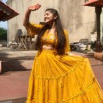 Ananya Agarwal Instagram - let us live like flowers... wild and beautiful and drenched in the sun✨💛