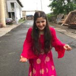 Ananya Agarwal Instagram - if you want to be happy, be. - Leo Tolstoy .... candids becoz i just couldn’t stop laughing😝