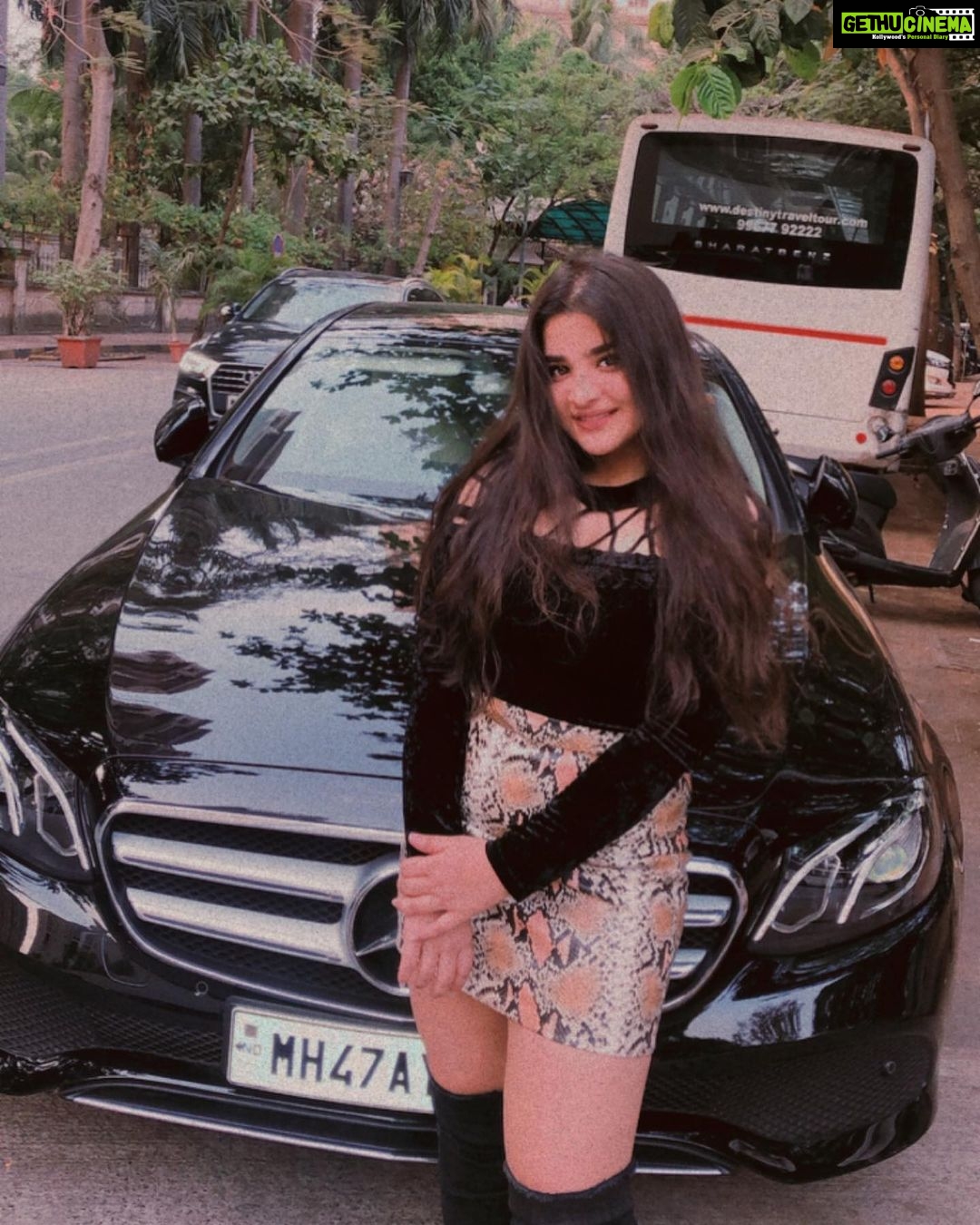 Ananya Agarwal Instagram - keep looking where the light pours in