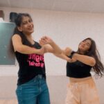 Ananya Agarwal Instagram - You better move you, better dance ❤️ . . . . . #timber #trendingdances #itsfoingdown #explorepage #fyp #reelitfeelit #trending #explore #reeltrending #trendingsongs #trendingreels