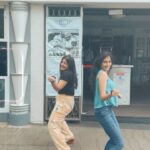 Ananya Agarwal Instagram - Absolutely no one was staring 🙂✨ . . . . . . . #dance #publicpost #pizzabythebay #explorepage #fyp #reelitfeelit #trending #explore #reeltrending #trendingsongs #trendingreels