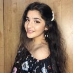Ananya Agarwal Instagram - i’m bored in the house and i’m in the house bored🥺✌🏼