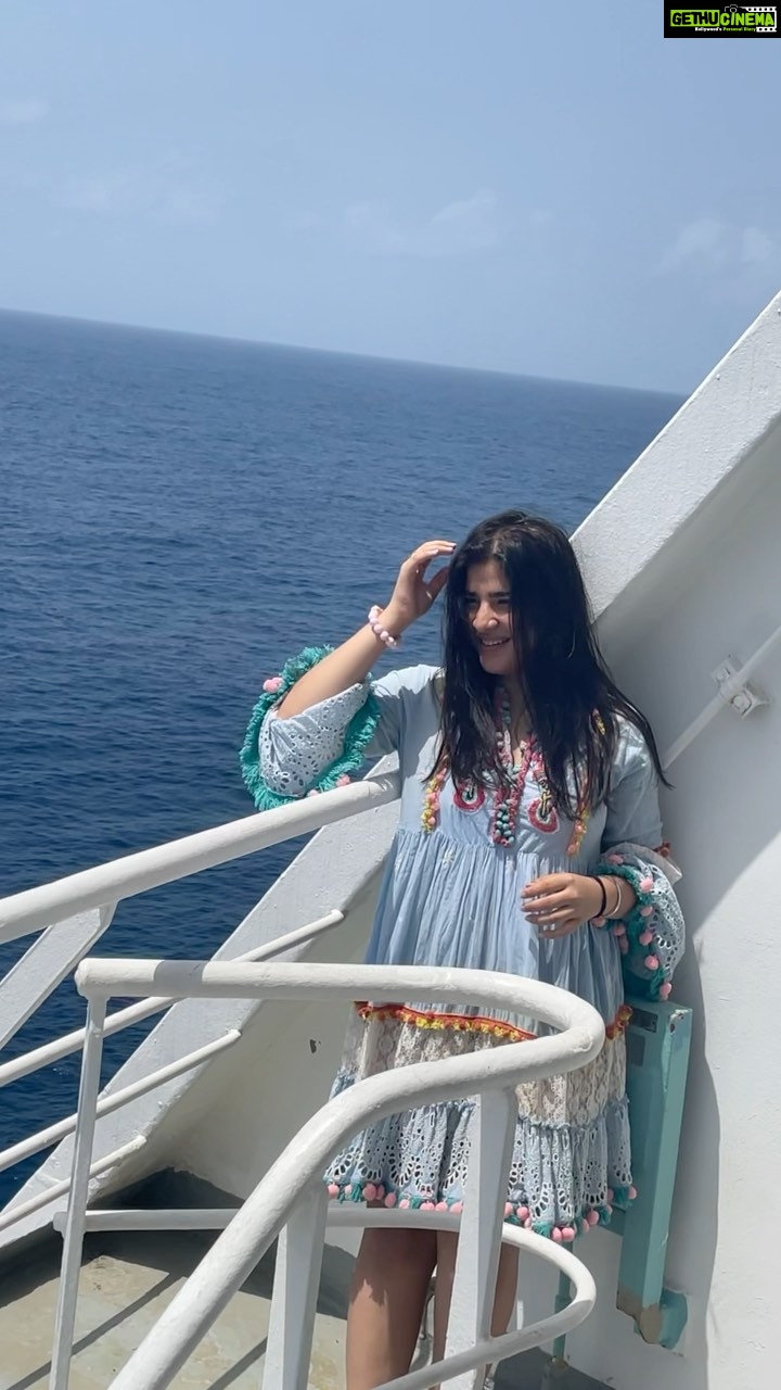 Ananya Agarwal Instagram - take me back already!