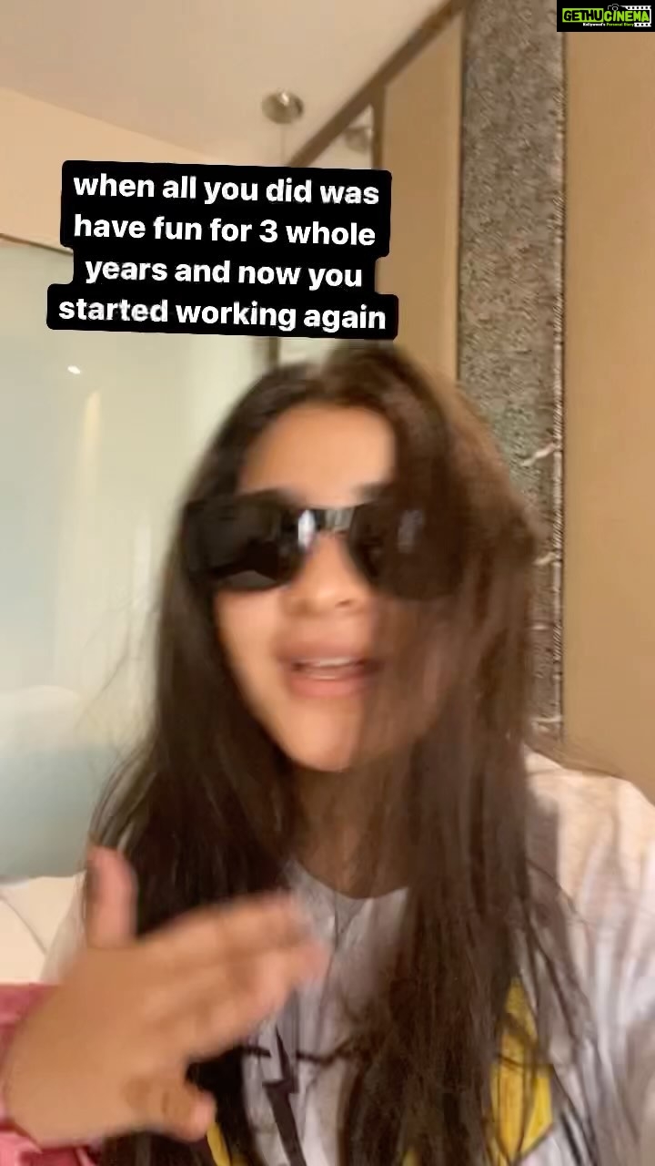 Ananya Agarwal Instagram - all jokes! duh😮💨