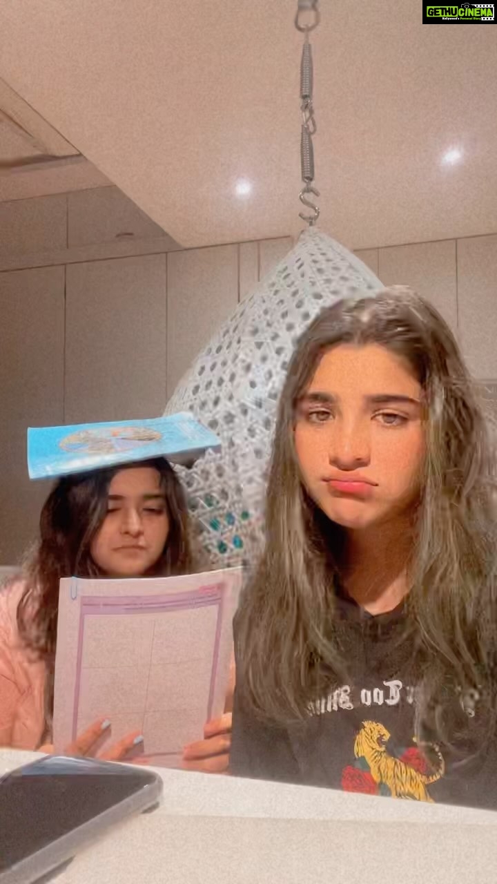 Ananya Agarwal Instagram - another day another blooper pt.2