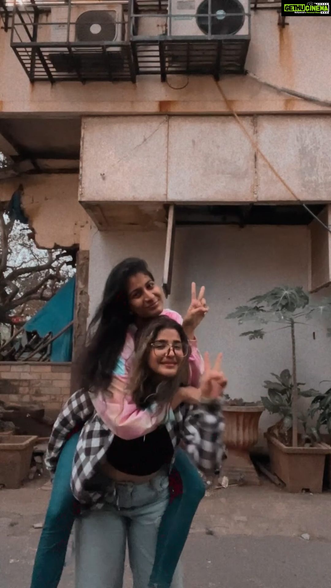 Ananya Agarwal Instagram - we’re back with the college reels!!!