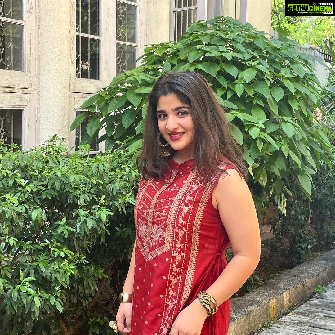 Ananya Agarwal Instagram - limited edition 💫