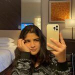 Ananya Agarwal Instagram - bored 😮‍💨