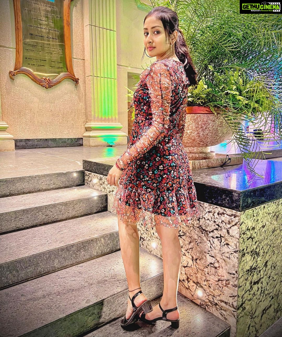 Anchal Sahu Instagram - Dekh ke bhi nahi ho yakeen!🤍