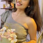 Anchal Sahu Instagram - My 17th!🤍 Heartfelt gratitude, Thankyouu for all the love✨🤗 . @pranibynm @dcakecreations cake was super tasty😬