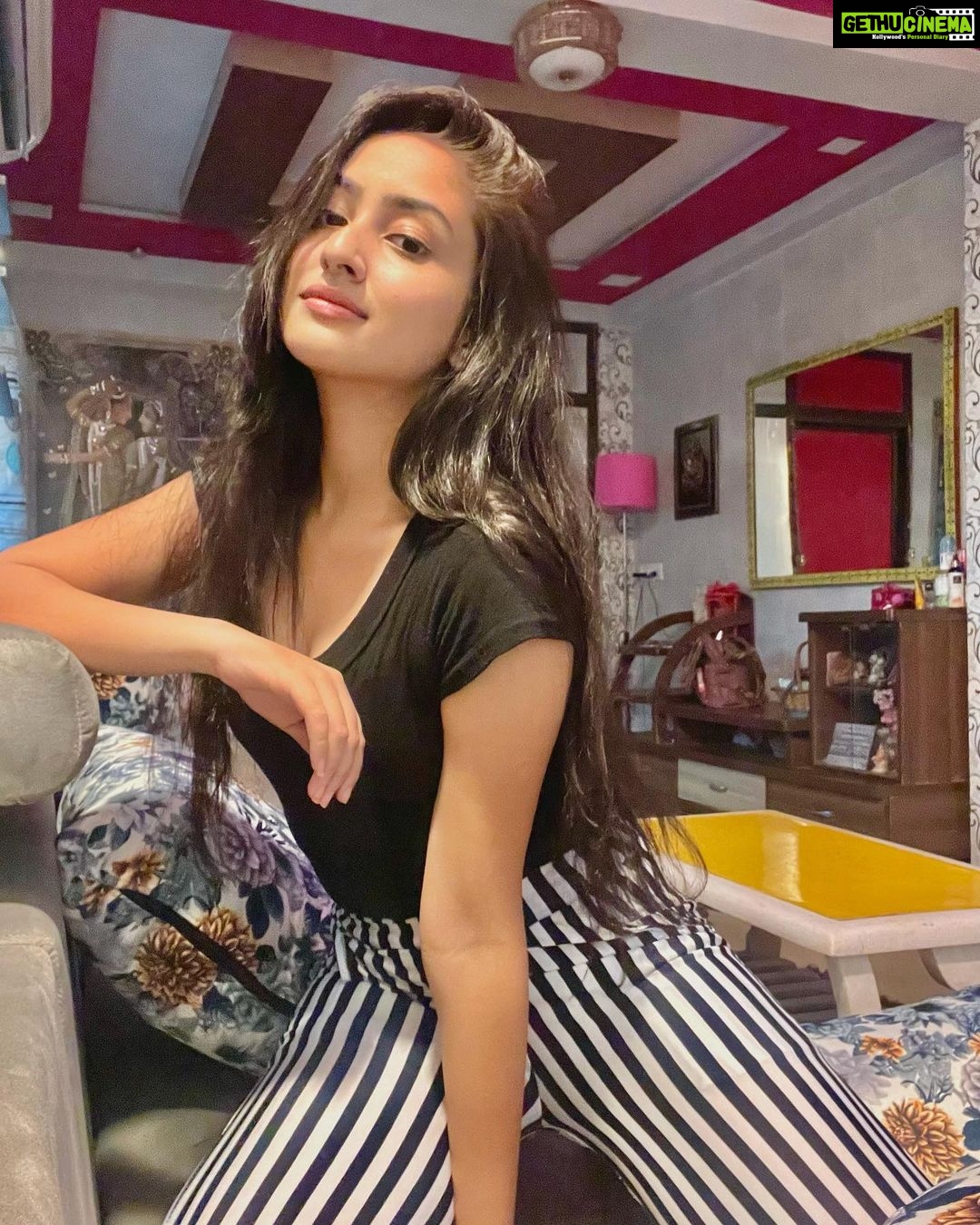 Anchal Sahu Instagram - Captions are overrated.
