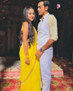 Anchal Sahu Instagram - Tujhe yaad kar liya hai aayat ki tarah💫🤍

Excited for todays episode?
Keep watching Barrister babu every mon-fri 8:30pm only on @colorstv 💕
#barristerbabu #anvisht #rudhita #anidita