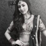 Anchal Sahu Instagram - Aapki aankhon mein kuch mehke hue se raaz hai!🧡