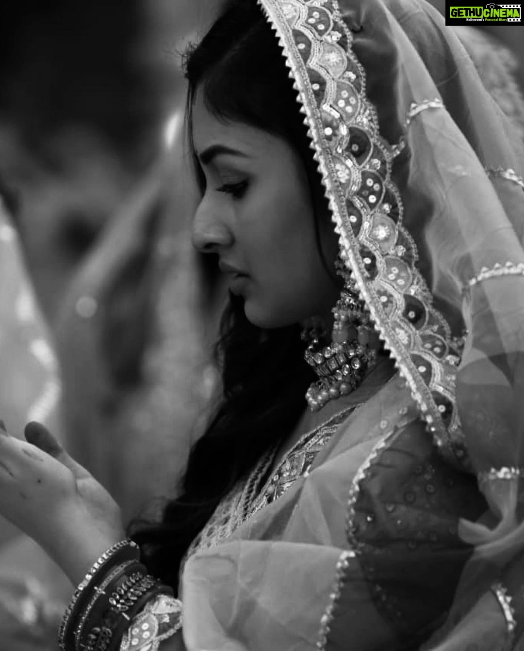 Anchal Sahu Instagram - Soorat oss di, pariyaan wargi!!