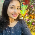 Anchal Sahu Instagram - गणपति बप्पा मोरया!🤍🙏🏻 #ganeshchaturthi2022