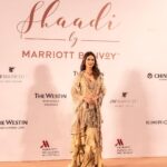Aneri Vajani Instagram - #shaadibymarriott 💫 Outfit :- @sulakshanamonga Jewllery:- @sonisapphire Styled by :- @priyavajani Hmu :- @makeupandhairby.deepti @glam_byroop @urzaan_mua Potli : @happythreads_09 #anerivajani #shaadibymarriottbonvoy #indianwedding #sangeet #vajanianeri #sulakshanamonga #marriothotel #shararasuit #mumbai
