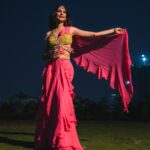 Aneri Vajani Instagram - Let Your Soul Glow 💫🌸 Outfit :- @jiyabyveerdesignstudio Jewllery:- @sonisapphire Makeup :- @kavitaparmar_makeup_hair Hair :- @sunny_hairr Styled by :- @priyavajani #anerivajani #indowestern #goodvibes #happiness #happyfriday #explore #indianwedding #dressup #outfitoftheday