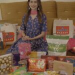 Aneri Vajani Instagram - 🥁 Festival #Bestival manayenge!!! 🥁 🎶 🎉 Aa gaya hai India’s Biggest Diwali Sale, SMART Stores Bestival Sale 14th - 24th Oct. Lots of exciting festive offers on Sweets, Dry Fruits, Chocolates, Home & Kitchen, Apparel, Electronics and more. Be Diwali Ready at your nearest #SMARTStore. #BestivalSale #SMARTBestivalSale #SMARTBazaar #SMARTSuperstore #SMARTPoints #anerivajani #Diwali #diwalishopping