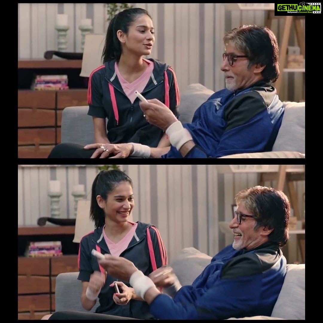 Aneri Vajani Instagram - Happiest 80th birthday Sir @amitabhbachchan you are the bestt!!!!! Thankyou for inspiring all of us each day! 💫♥️ #amitabhbachchan #livinglegend #inspiration #respect #anerivajani #happybirthday #happybirthdaybigB #luckyme