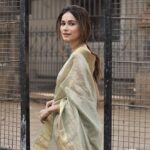 Aneri Vajani Instagram - Few of my favourite pictures, It was a pleasure being part of ur Calendar Launch @amitkhannaphotography ♥️ big hug to you 🤗 Mulakat @vajanianeri Presenting the @glariconic calendar Photography @amitkhannaphotography Styling @stylingbyvictor @sohail__mughal___ HMUA @sahil_anand_arora @Saree by @adiraa.in Male outfit @victor_robinsonofficial Jwellery @the_jewel_gallery Words by @authorakshatgupta Reel by @openwindow._ Logistics @tshodenyb Venue partner @pocolocotapasandbar Collabs Partner @maximus_collabs_ Gifting partners @peterjperfumes @ambraee_ @saranyajewellery_ @rubans.in