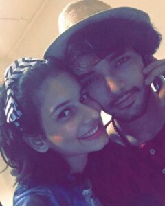 Aneri Vajani Instagram - Happiest birthday to This Awe - Inspiring Human 💫♥️ 
 
 
#birthdayboy  #35yearsold #harshrajput #anerivajani #friendshipgoals #blessed #bebu
