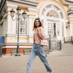 Aneri Vajani Instagram - Hello November 🌸 #SnugTogetherByAND #anerivajani #FallWinter2022 #ANDWoman #StyleByAND #kazakhstan @stylebyand @gcftalents Kazasthan Almaty