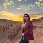 Aneri Vajani Instagram - Tera banda mera fan, catch me if you can 😆😆 @goldcoastfilmsofficial #anerivajani #kazakhstan #love #mountains #travelphotography #av #workmode Almaty, Kazakhstan
