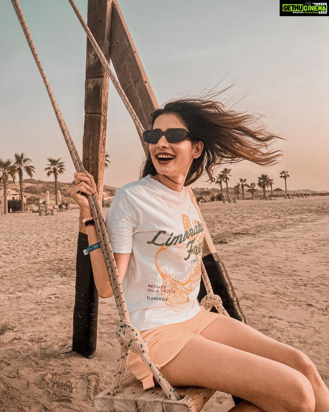 Aneri Vajani Instagram - What a feeling it is to feel the wind rushing , arms and legs pumping giggles erupting . Higher and higher we go , happily escaping the world below 💫 @thecoverotanaresort @orascom_hotels @rotana_hotels @goldcoastfilmsofficial #VisitRasAlKhaimah #EscapeToTheCove #CoveRotanaExperience #UAE #RotanaHotels #SummerWithRotana #StayRotana #OrascomHotels #TheCove #TheCoveRotanaResort #CoveRotana #RAK #coverotanaresort The Cove Rotana Resort Ras Al Khaimah