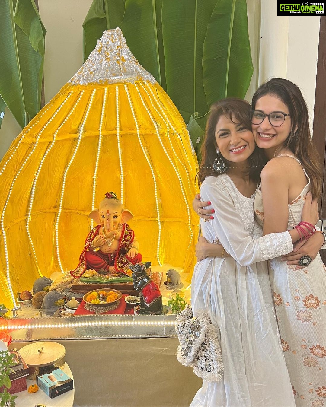 Aneri Vajani Instagram - Ganpati Bappa Morya 💫♥️ part 2