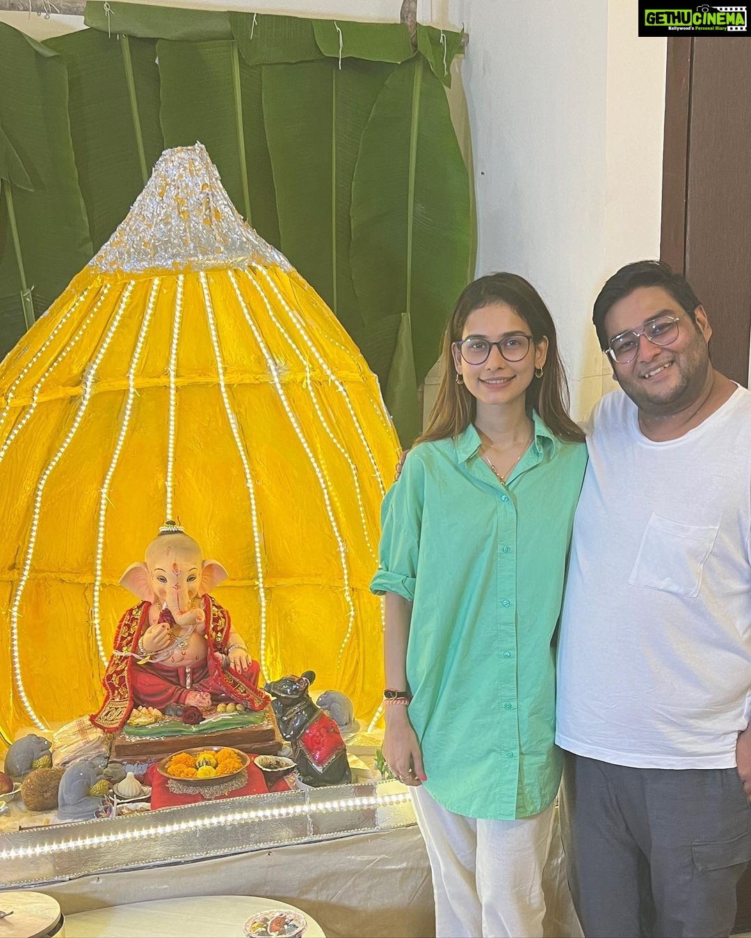 Aneri Vajani Instagram - Ganpati Bappa Morya 💫♥️ part 2