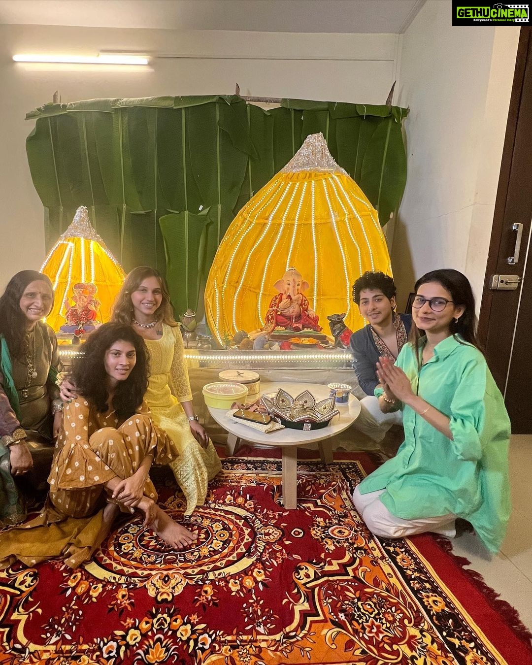 Aneri Vajani Instagram - Ganpati Bappa Morya 💫♥️ part 2