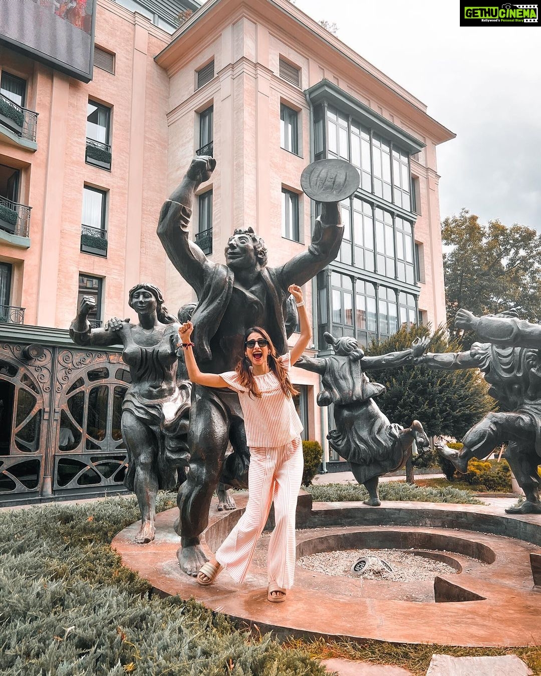 Aneri Vajani Instagram - #JustAneriThings π«π @veromodaindia @tbilisimarriott @goldcoastfilmsofficial #VEROMODATravelDiaries #justanerithings #anerivajani #anerians #AutumnWinter22 #AW22 #TravelTrendsWithVEROMODA #VEROMODAOnVacations #VEROMODAINDIA #VEROMODAWomen Tibilisi,Georgia