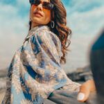 Aneri Vajani Instagram – Haan pose kar leti hu ! 😆 V&A Waterfront