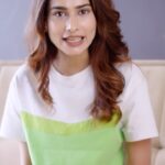 Aneri Vajani Instagram - Main Jeet Gayi!! Check out this fun 5 mins challenge I did, it was tough but with the help of the Philips Hair Straightening Brush I won the last round of doing my hair in just 5 minutes. Yes, you can get a natural straight hair look in just 5 minutes with the help of the Phillips Hair Straightening Brush! You too try this out & #StyleTheRealYou @philipsindia #PhilipsHairStraighteningBrush #PhilipsIndia #philips
