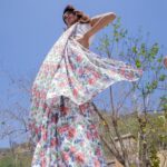 Aneri Vajani Instagram - You can never go wrong in a white floral saree, that too pre-draped!🤍 ZURI | Spring Summer 2022 An ode to fearless women. www.pashaindia.com/collections/zuri A collection full of drapes & asymmetrical cuts! ALL UNDER 6K! • • • DREAM TEAM Wardrobe: @pasha.india Location: @sunarbagh Photography: @contourindiagroup Makeup artist: @annieshrimalhmua Jewellery: @tayshabytanyaa #pashaindia #collectionlaunch #diaajmera #blackandwhite #monochrome #monochromatic #blackaesthetic #friendship #fearless #fearlesswomen #fashion #indowestern #fusionwear #jumpsuit #blackdress #dresses #saree #sareelove