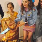 Aneri Vajani Instagram - Have a birthday party, they said. It will be fun, they said. @priyavajani @rohukant Thankyou for throwing me this surprise party ! Which I some how managed to guess 😂 . Before the end of my beautiful birthday month, I really want to thank you all for the love and warmth you always shower on my birthday and otherwise. To all my fans, friends and family, you guys are the best. ♥️♥️♥️🧿🧿🧿 #anerivajani #birthdaywishes #birthdaygirl #mukku #friendslikefamily #famjam #dadilove #gratitude #thankyou #pamperedbaby #love #happiness #surprisebirthday #aries #ariesmonth #march