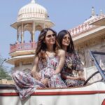 Aneri Vajani Instagram - It’s not every day that you get to work with your long-distance bestfriend… 🖤 #Grateful #Blessed Campaign: @pasha.india S/S’22 [COMING SOON] Photography: @contourindiagroup Make Up: @annieshrimalhmua Vintage Car: @vintage.motor.company [LAUNCHING SOON] Jewelry: @tayshabytanyaa Videographer: @jbl_studios Location: @sunarbagh • • • #springsummer #pashaindia #anerivajani #diaajmera #blackandwhite #monochrome #florals #beautifulmess #fashionpost #drapes