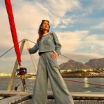 Aneri Vajani Instagram - 💙 Styled : @priyavajani 👗: @sthal.a #anerivajani #kkk12 #sailing #capetownsouthafrica #gratitude #colors