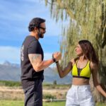 Aneri Vajani Instagram - Rohit sir … You Are Bae , Everyone else is Jaaaaa beee ☺️☺️☺️😆😆😆♥️♥️ And the Shoot begins !!! 💃 @itsrohitshetty #khatronkekhiladi12 #KKK12 #colors @colorstv #rohitshetty
